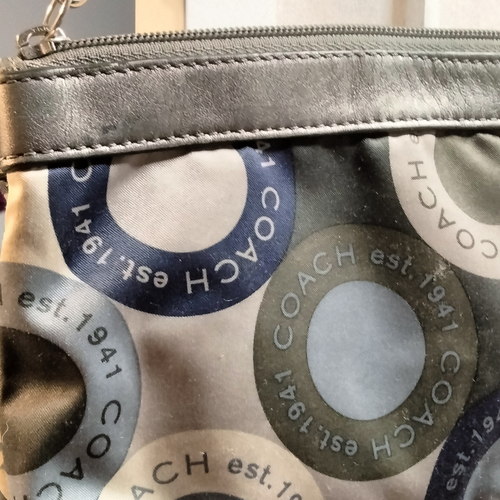 Coach Mini Wristlet - Picture 9 of 10